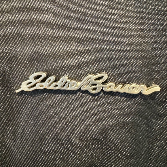 LIKE NEW EDDIE BAUER CASCADE BAG - Picture 13 of 15